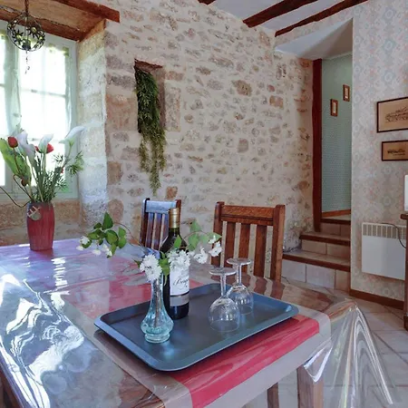 Maison Avec Un Grand Jardin En Pleine Nature Holiday home Peyzac-le-Moustier